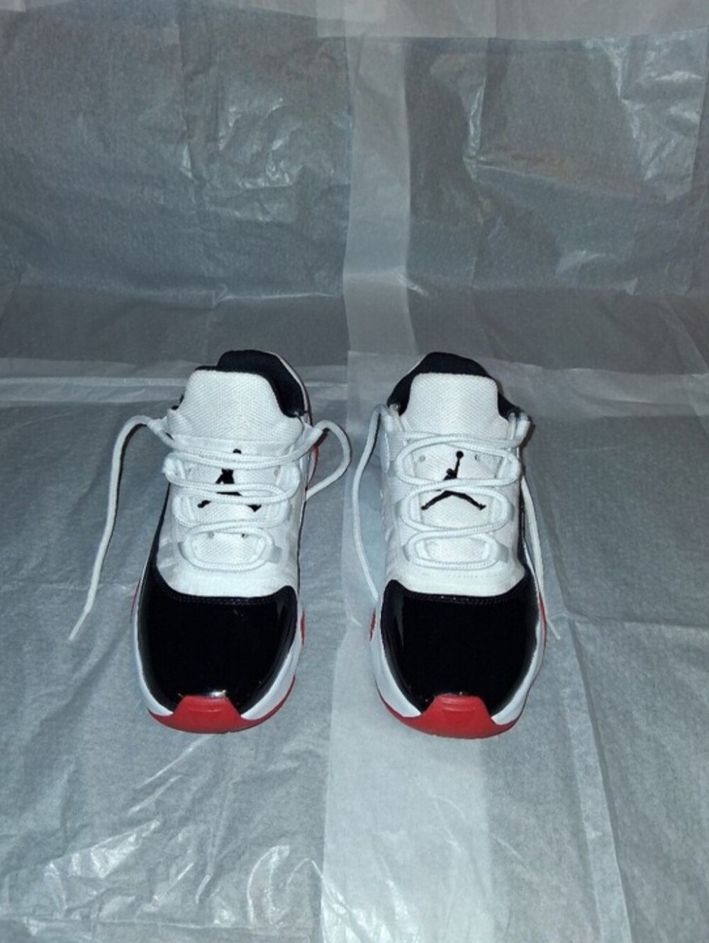 Jordan 11 CMFT Low Concord Bred Sneakers, Women 7.5
